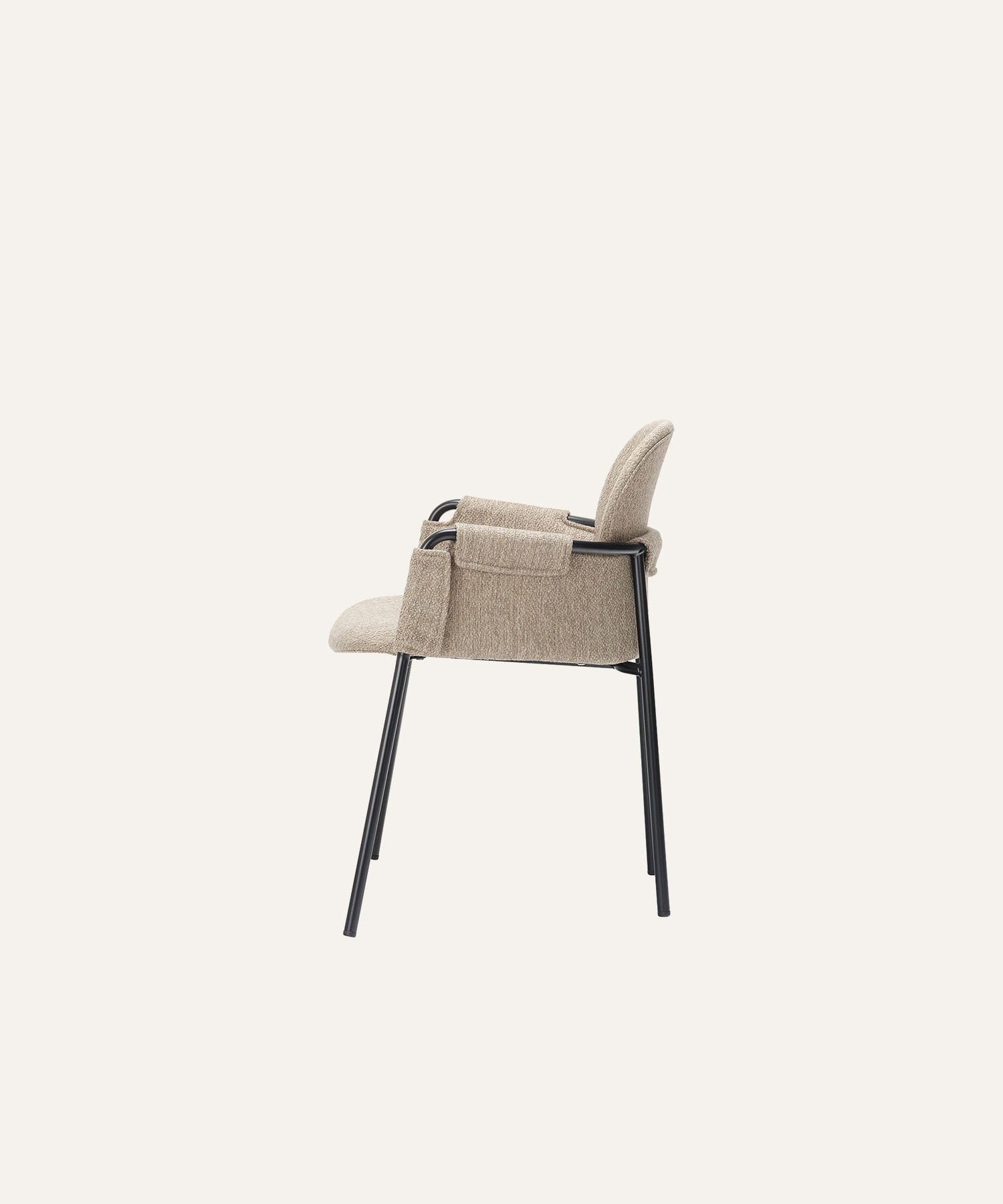 MAYUKU ARM CHAIR