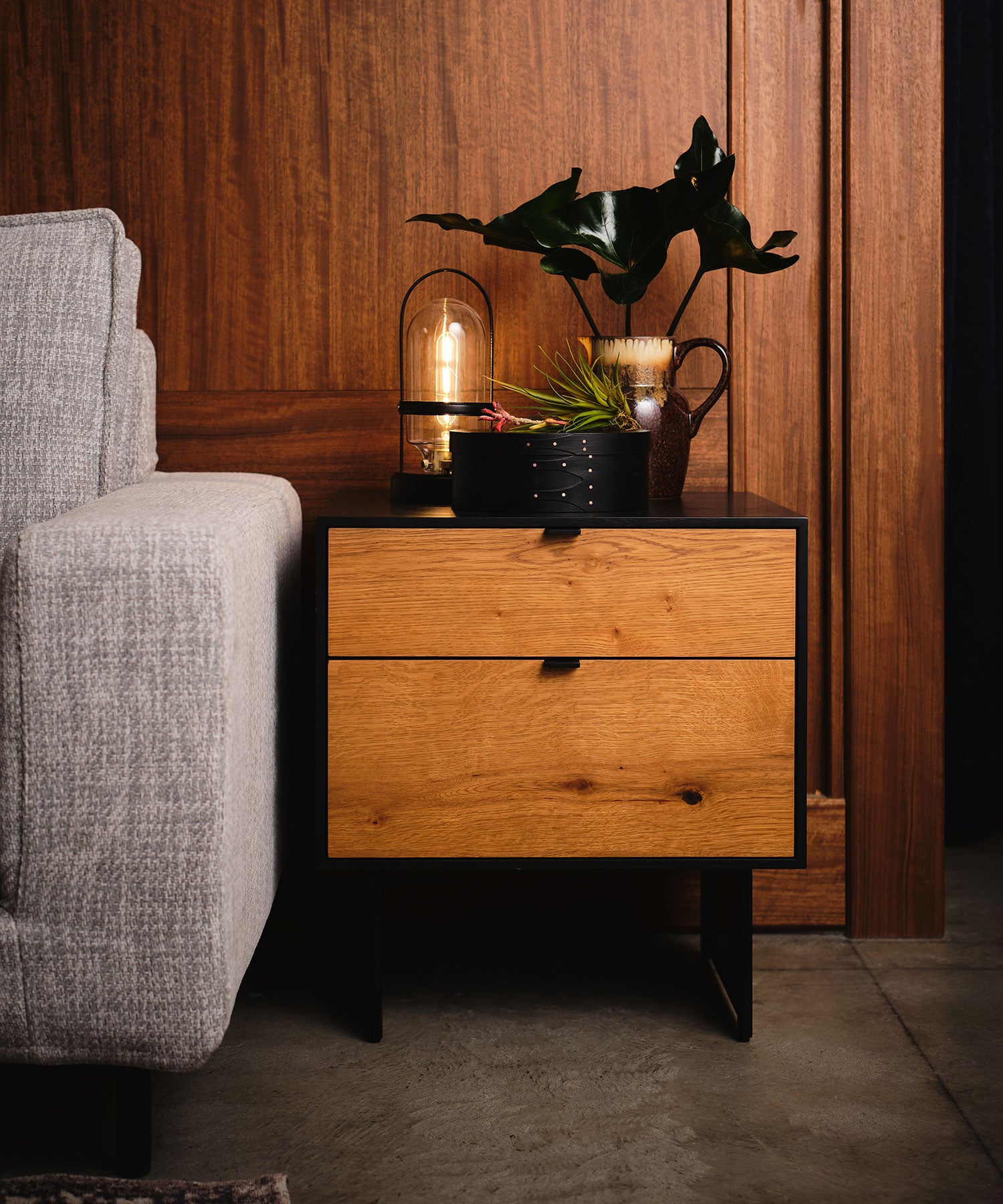 ESTRIA BEDSIDE TABLE