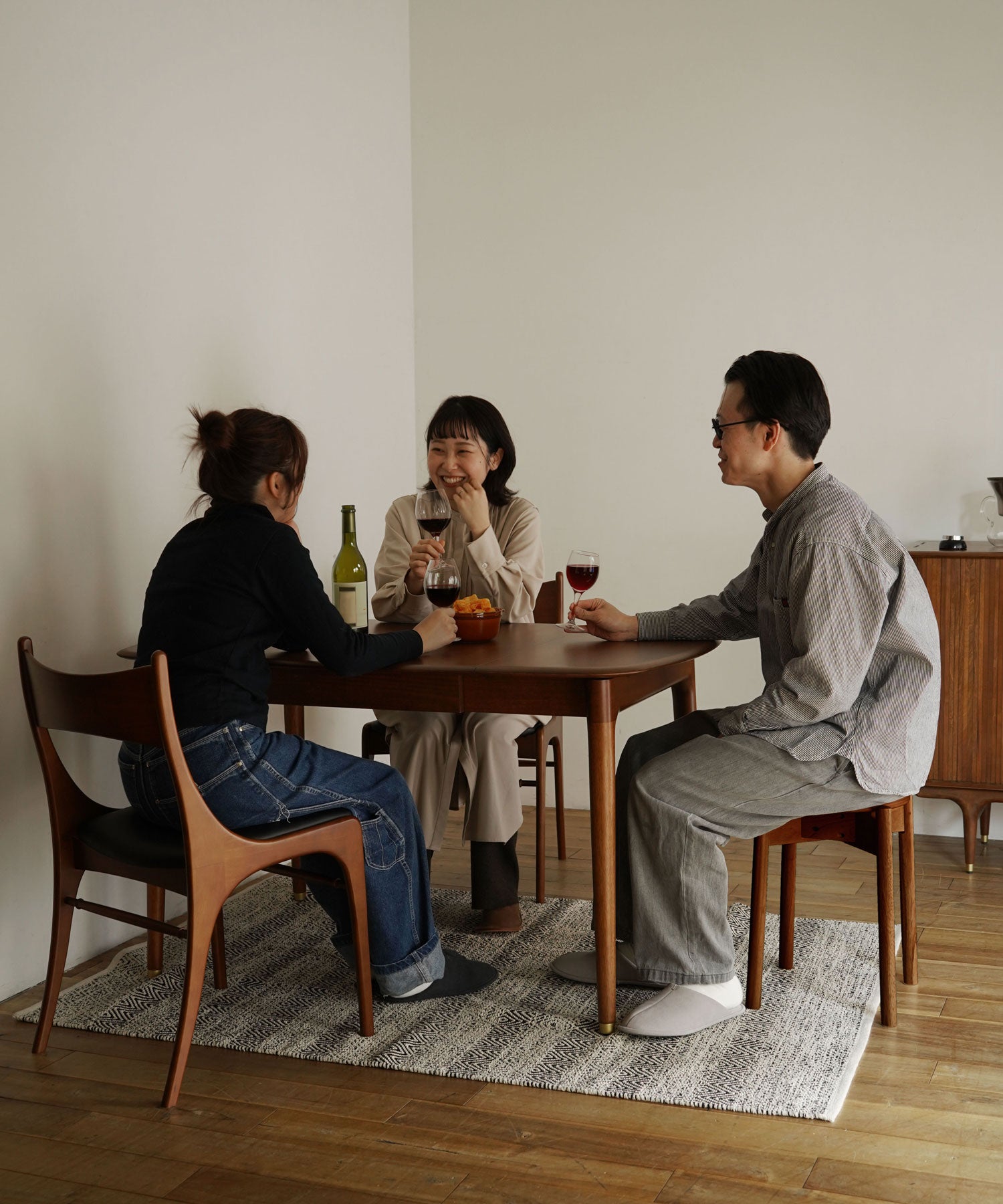 JULIE BUTTERFLY DINING TABLE