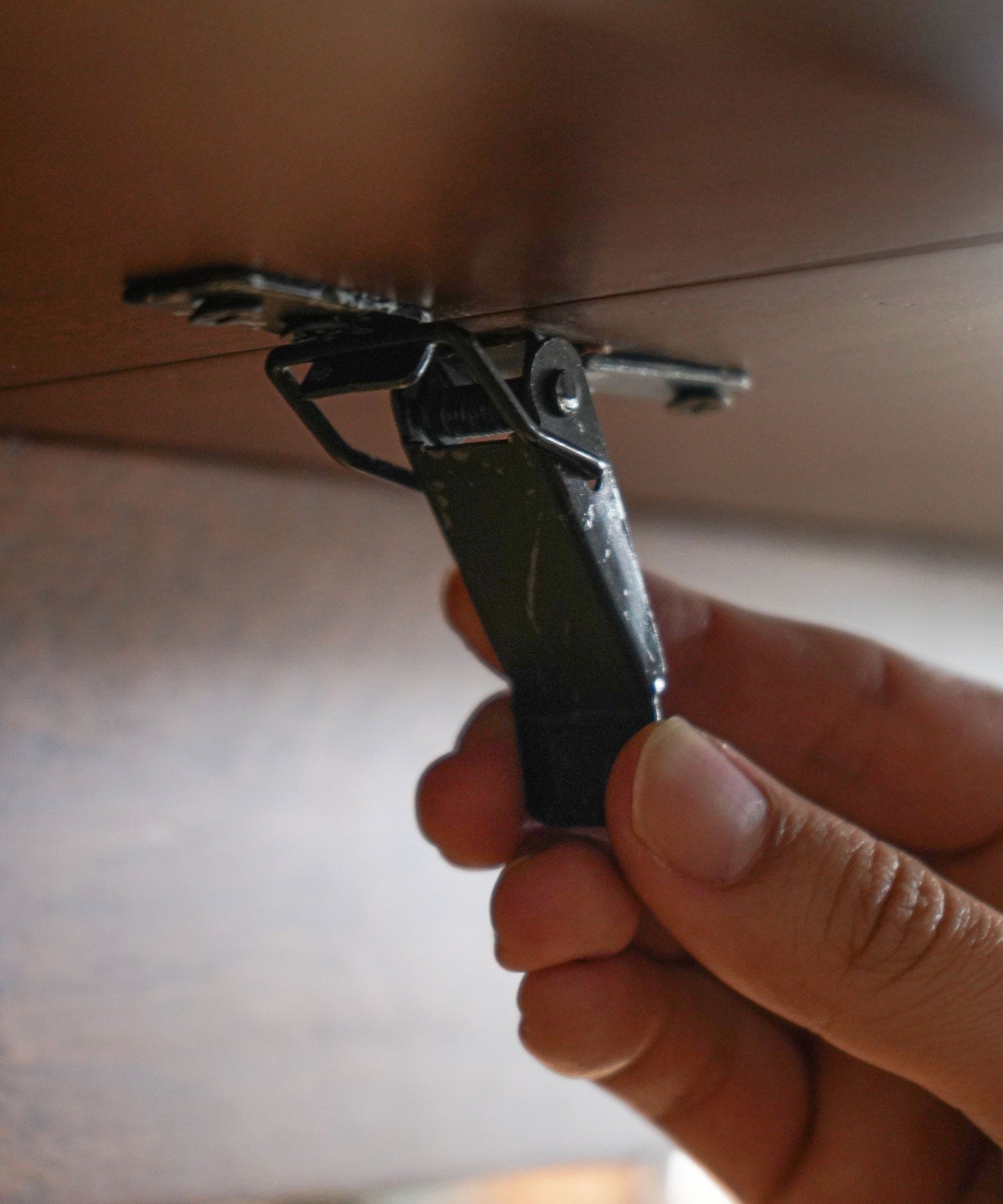 【予約・12月中旬入荷予定】JULIE ROUND EXTENSION DINING TABLE