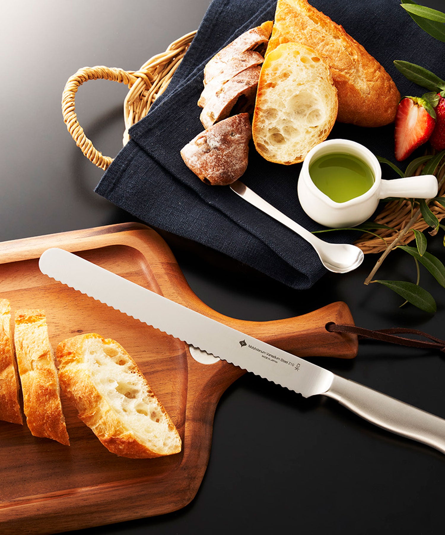 ブレッドナイフ 21cm