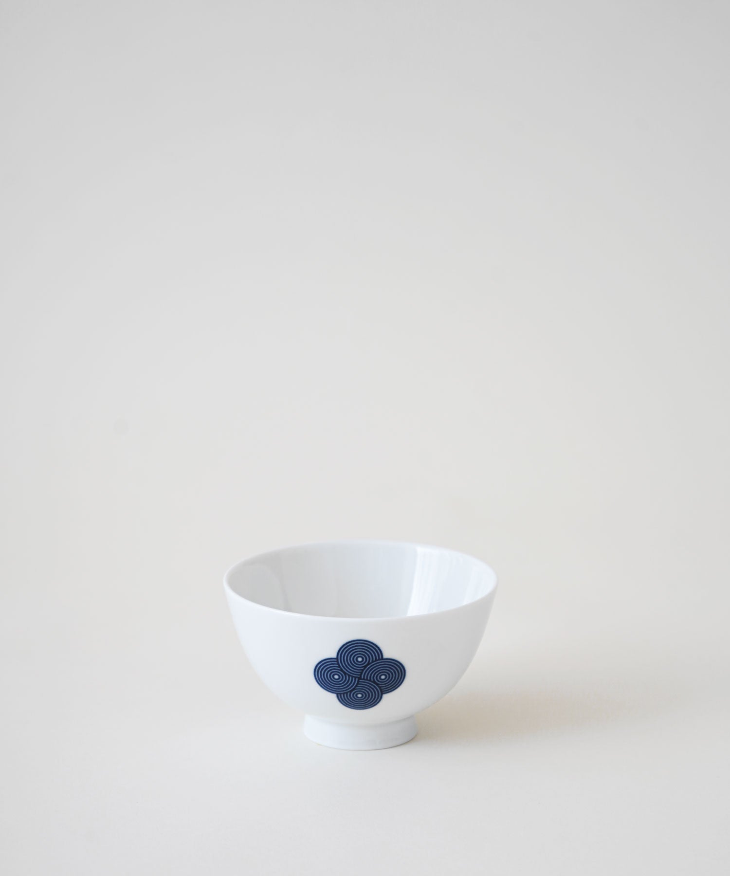 古白磁 染付紋 渦 飯碗