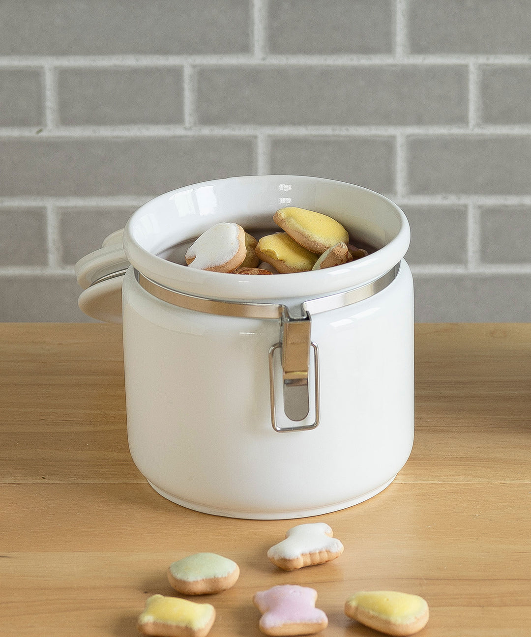 ラウンドキャニスター - 日本製の高品質でシンプルな保存容器