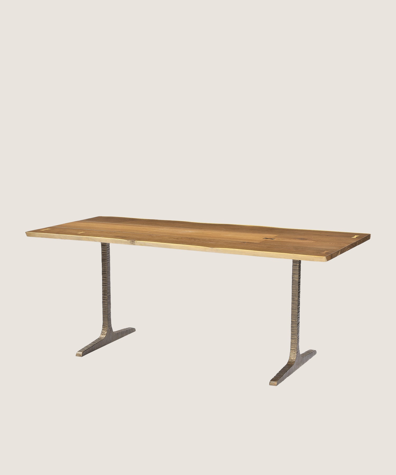 TLEG DINING TABLE