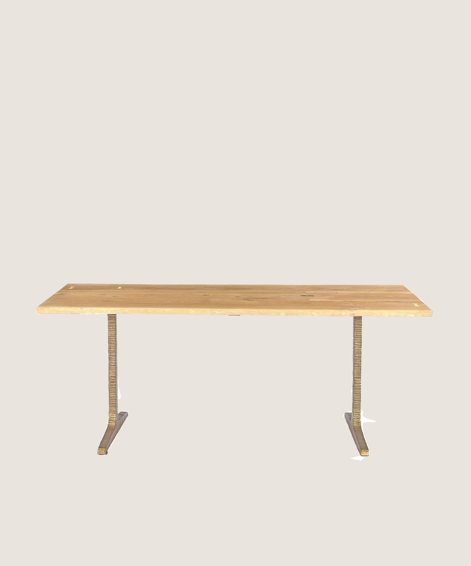 TLEG DINING TABLE