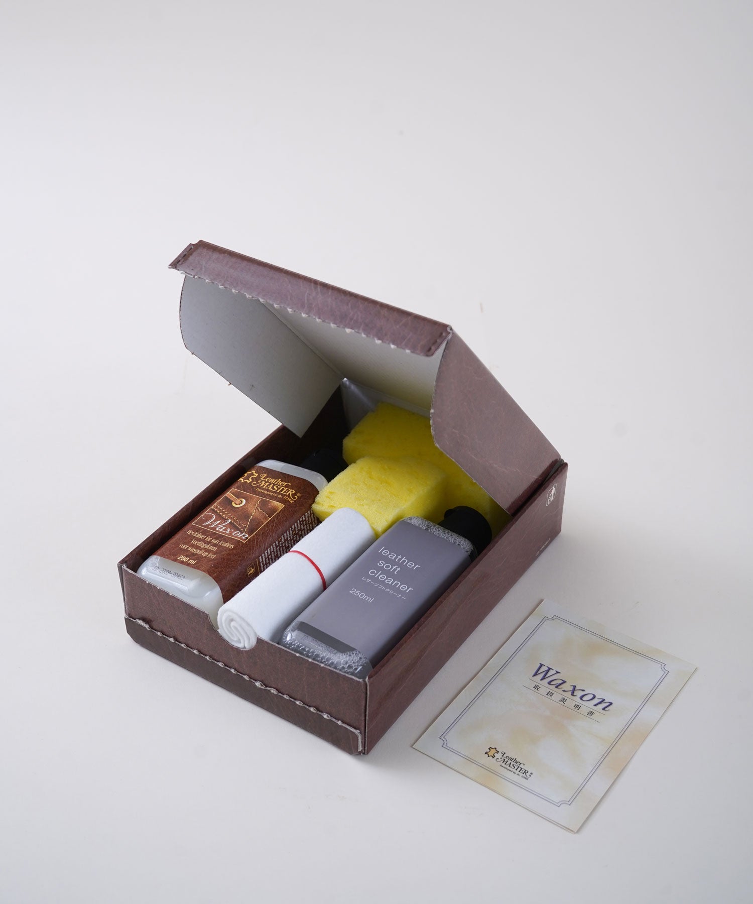 【予約・12月下旬入荷予定】ワックスオンキット 250ml