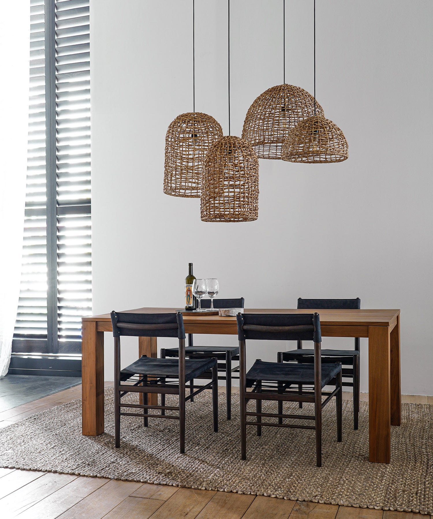 GENESIS 1800 DINING TABLE