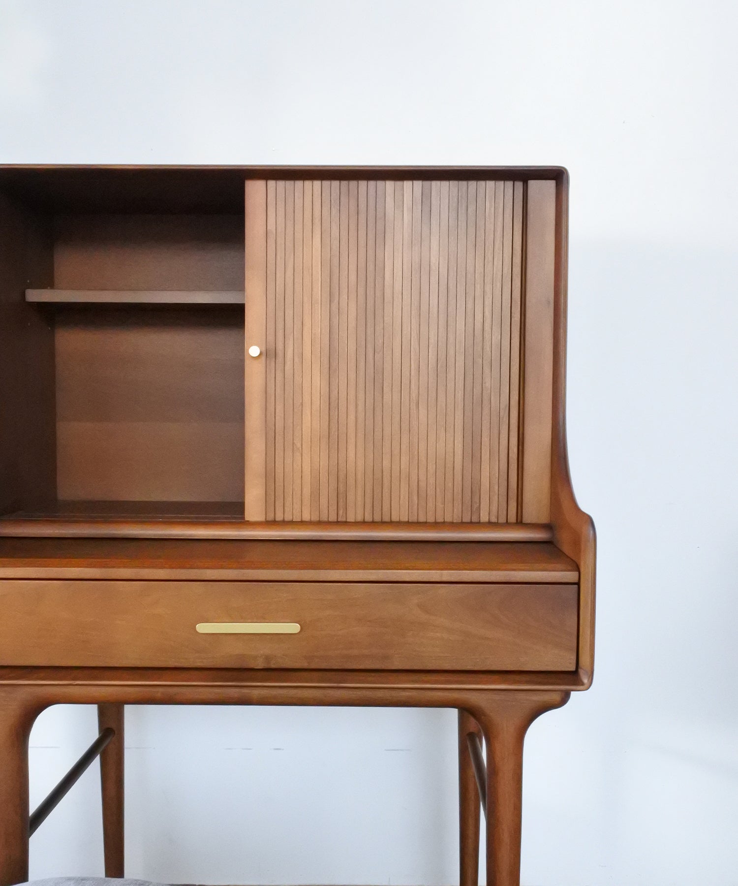 巻戸はお好みの位置で止められます。