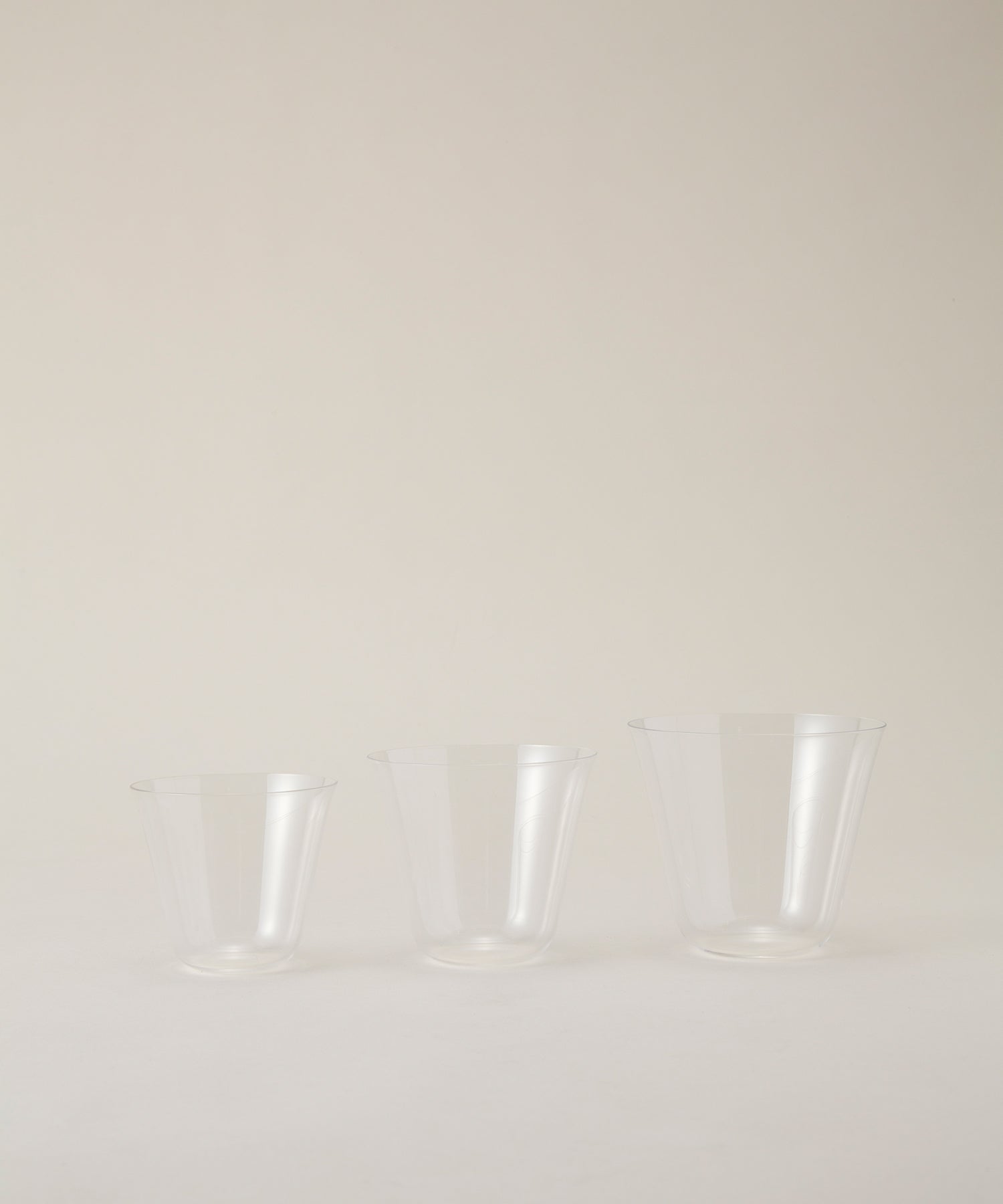 左から　155cc  / 240cc / 330cc