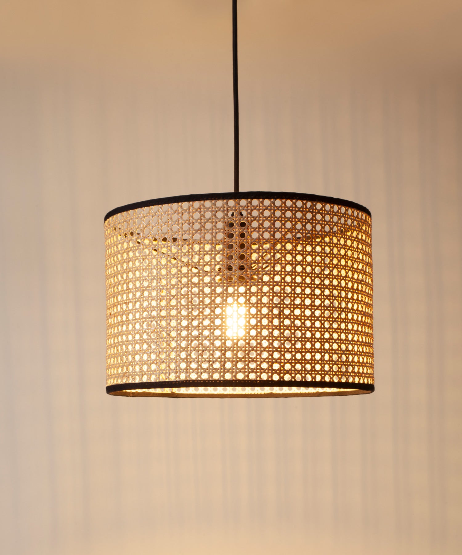 HEMMING PENDANT LAMP